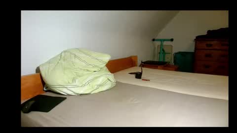 Snapshot of hotboy32891282 chatting on 02/04/26, 06:47 hotboy32891282 online show from 02/04/26, 06:47