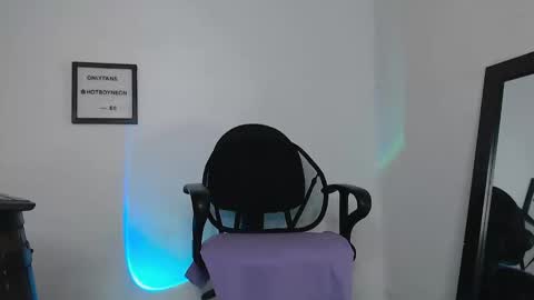 Alex Neon online show from 01/31/25, 09:05