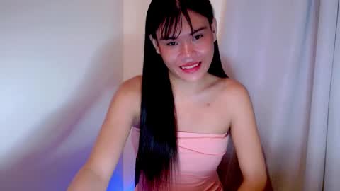 Snapshot of hotbunnyrainx chatting on 12/20/24, 06:24 rain online show from 12/20/24, 06:24