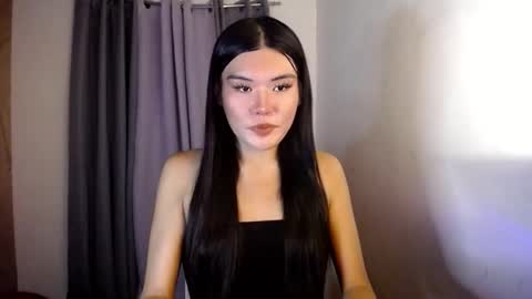 Snapshot of hotbunnyrainx chatting on 10/26/25, 03:18 rain online show from 10/26/25, 03:18