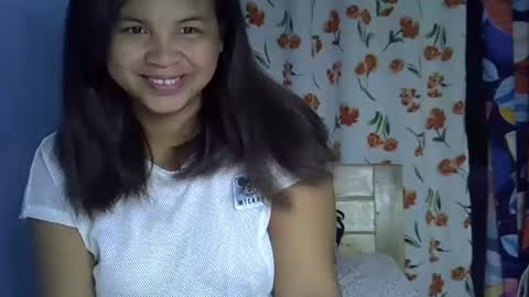 Snapshot of hotcelici chatting on 10/08/25, 04:43 hotcelici online show from 10/08/25, 04:43