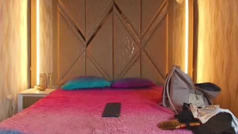 hotcouple_222 online show from 03/11/26, 07:25