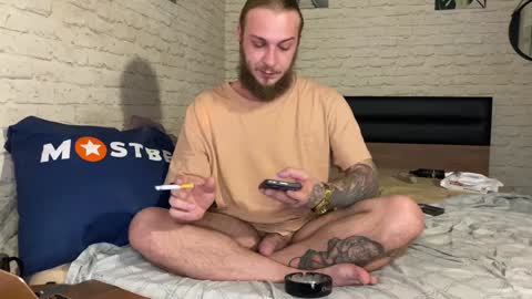 YounHotCouple online show from 12/07/24, 01:29