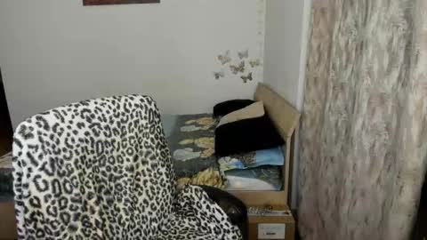 Snapshot of hotdelightsxy chatting on 11/29/25, 01:14 KRISS LUNA online show from 11/29/25, 01:14