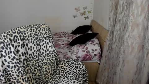 Snapshot of hotdelightsxy chatting on 12/18/25, 01:55 KRISS LUNA online show from 12/18/25, 01:55