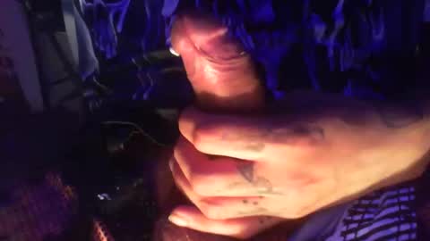 Snapshot of hotdick4200 chatting on 10/21/25, 09:21 hotdick4200 online show from 10/21/25, 09:21