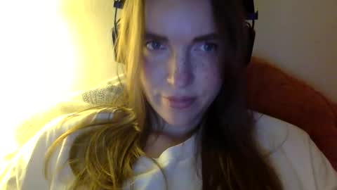 effy online show from 11/30/25, 09:08