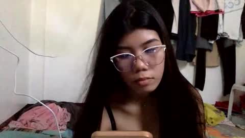 hotestpinayxxx online show from 03/29/26, 04:12