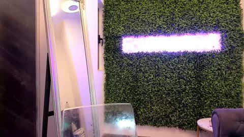 hotfallingdevil online show from 12/06/24, 05:20