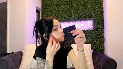 hotfallingdevil online show from 02/14/25, 05:51