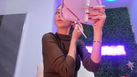 hotfallingdevil online show from 11/29/25, 05:54