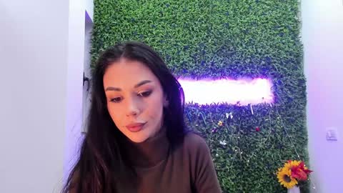 hotfallingdevil online show from 12/18/25, 05:35