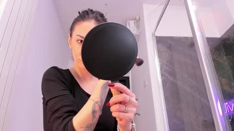 hotfallingdevil online show from 02/16/26, 05:36