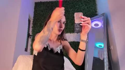 hotfallingdevil online show from 06/21/26, 06:05
