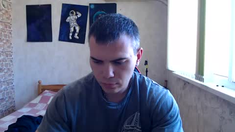 Snapshot of hotfitbboy_2001 chatting on 07/14/26, 07:24 Alex online show from 07/14/26, 07:24