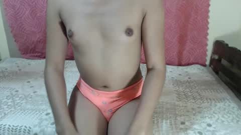 Snapshot of hotfuckingbella chatting on 06/09/26, 04:35 hotfuckingbella online show from 06/09/26, 04:35