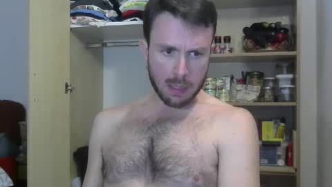 Snapshot of hotgardenersexy chatting on 03/25/26, 10:16 Le jardinier sexy online show from 03/25/26, 10:16
