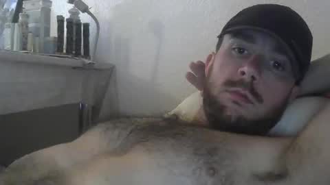 Snapshot of hotgardenersexy chatting on 05/07/26, 03:12 Le jardinier sexy online show from 05/07/26, 03:12
