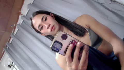 Snapshot of hotgirl_krisxx chatting on 07/20/26, 10:56 hotgirl_krisxx online show from 07/20/26, 10:56