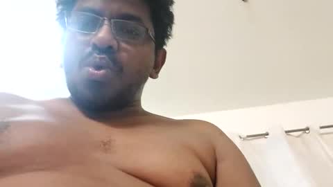 hotgluteus4321 online show from 05/15/26, 09:00