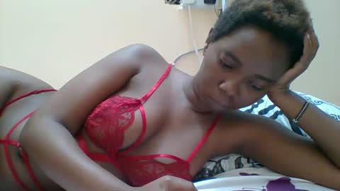 Queen online show from 09/23/25, 09:34