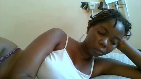 Queen online show from 02/26/26, 07:51