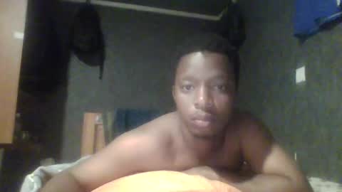 hotguyy001 online show from 02/19/25, 02:33