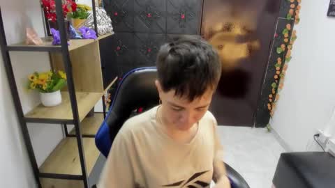 hannah online show from 04/21/26, 02:51