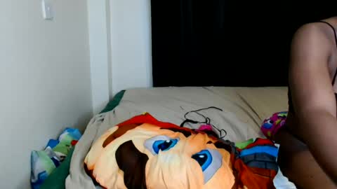 Hotie vives online show from 07/15/26, 01:44