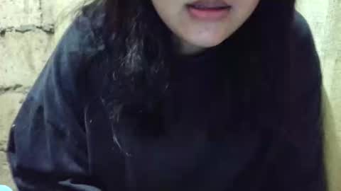 hotiemorenagurl18 online show from 11/22/25, 08:57