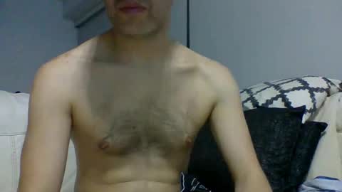 hottitan  twitter Marianoshcam online show from 12/04/25, 03:27