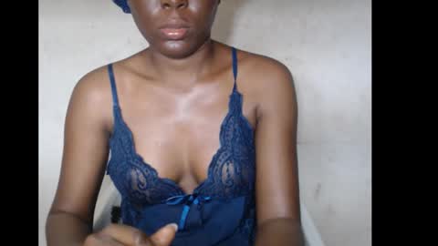 hotjessie0 online show from 10/20/25, 04:24