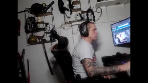 hotkinkytat online show from 01/31/25, 02:37