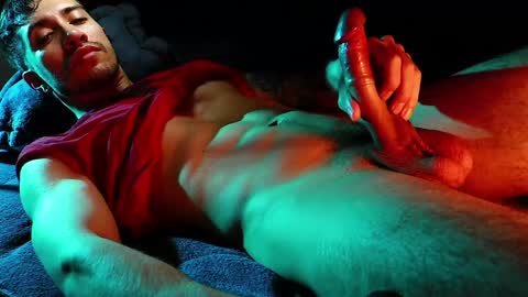 Hotlatinking online show from 01/12/25, 02:24