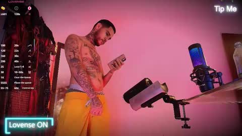 HoTLatinoX20CM online show from 02/14/26, 07:10