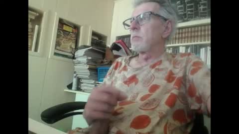 Snapshot of hotlux_54 chatting on 06/25/26, 09:58 hotlux_54 online show from 06/25/26, 09:58