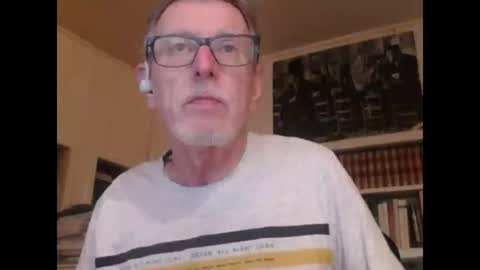 Snapshot of hotlux_54 chatting on 07/17/26, 10:25 hotlux_54 online show from 07/17/26, 10:25