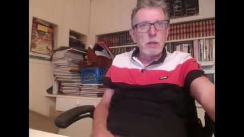 Snapshot of hotlux_54 chatting on 07/19/26, 10:02 hotlux_54 online show from 07/19/26, 10:02
