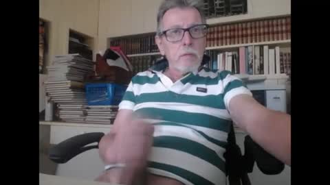 Snapshot of hotlux_54 chatting on 07/26/26, 09:38 hotlux_54 online show from 07/26/26, 09:38