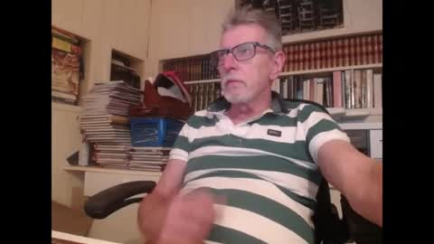 Snapshot of hotlux_54 chatting on 07/26/26, 11:00 hotlux_54 online show from 07/26/26, 11:00