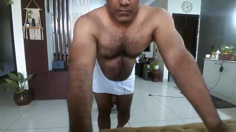 Snapshot of hotm_on_cam chatting on 09/28/25, 11:37 hotm_on_cam online show from 09/28/25, 11:37