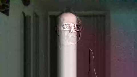 Snapshot of hotmale36xxx chatting on 12/19/25, 10:22 hotmale36xxx online show from 12/19/25, 10:22