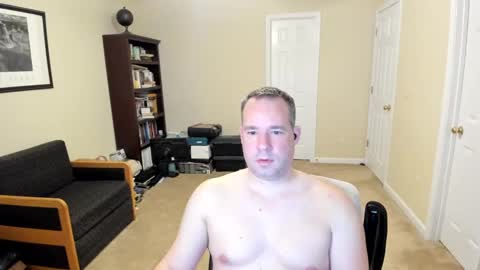 hotmale4u692000 online show from 03/05/25, 04:02