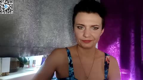 Snapshot of hotmamaqueen234 chatting on 05/08/26, 01:27 hotmamaqueen234 online show from 05/08/26, 01:27