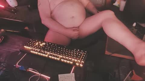 hotmike291112 online show from 02/09/26, 08:29