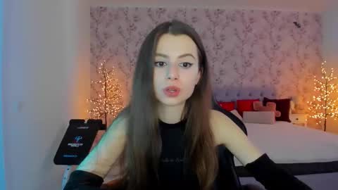 hotmolly_ online show from 03/16/26, 11:03