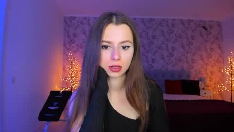 hotmolly_ online show from 04/18/26, 06:45