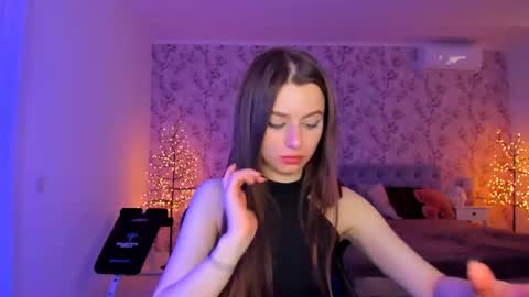 Snapshot of hotmolly_ chatting on 06/14/26, 03:19 hotmolly_ online show from 06/14/26, 03:19