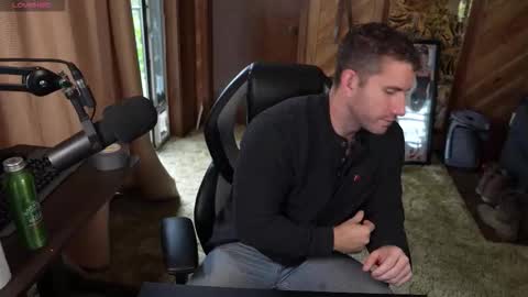 hotmuscles6t9 online show from 10/28/25, 03:58