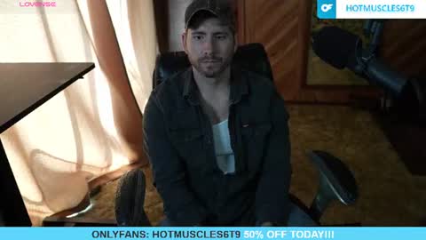 hotmuscles6t9 online show from 07/14/26, 04:23